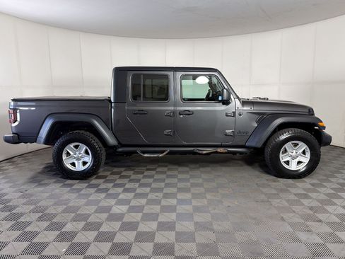 Used 2020 Jeep Gladiator Sport w/ Quick Order Package 24S AWD/4WD image 8