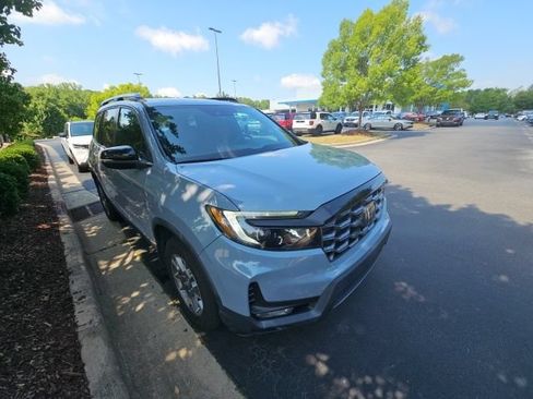 Used 2022 Honda Passport TrailSport image 7