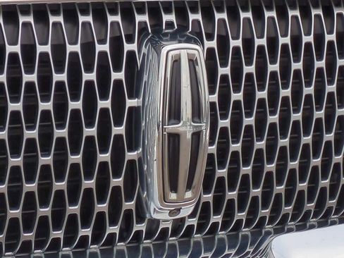 Used 2019 Lincoln Navigator L Reserve w/ Cargo Package image 11