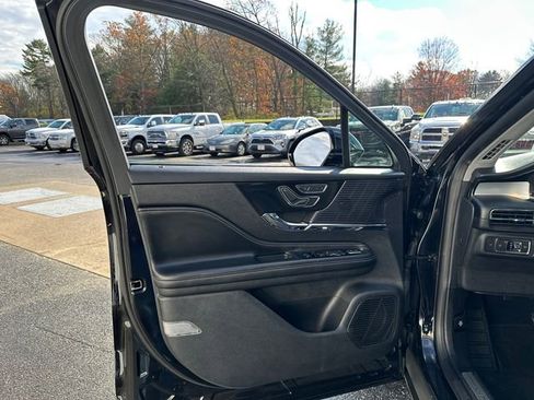 Used 2021 Lincoln Corsair AWD w/ Equipment Group 101A image 21