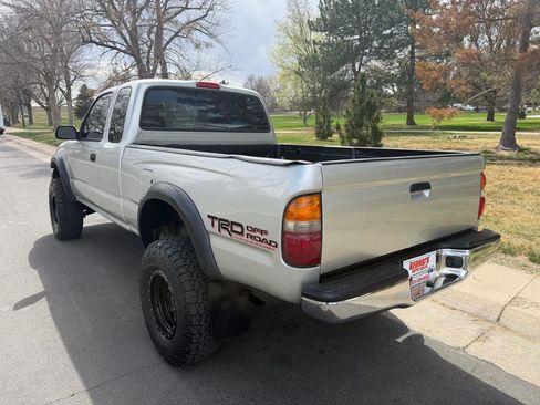 Used 2004 Toyota Tacoma 4x4 Xtracab V6 image 3