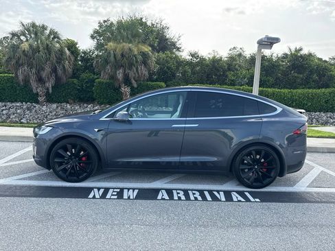 Used 2020 Tesla Model X Performance AWD/4WD image 2