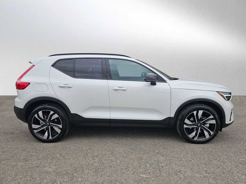 New 2026 Volvo XC40 B5 Plus w/ Protection Package Premier image 2