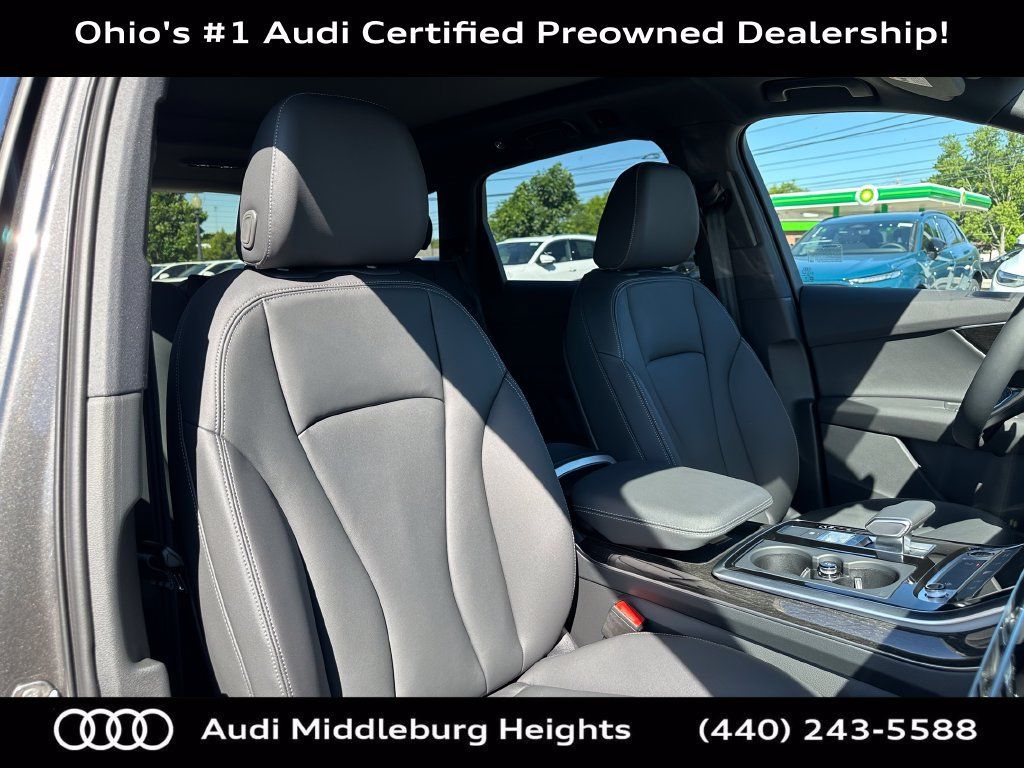 Used 2026 Audi Q7 2.0T Premium w/ Convenience Plus Package AWD/4WD image 19