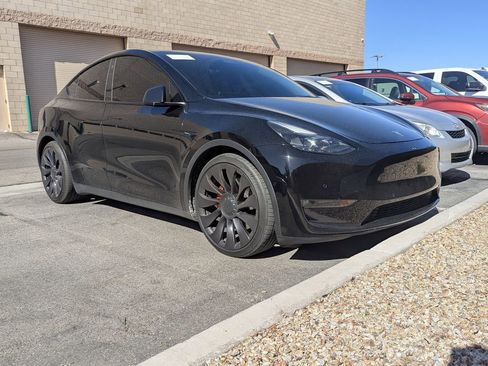 Used 2021 Tesla Model Y Performance AWD/4WD image 3