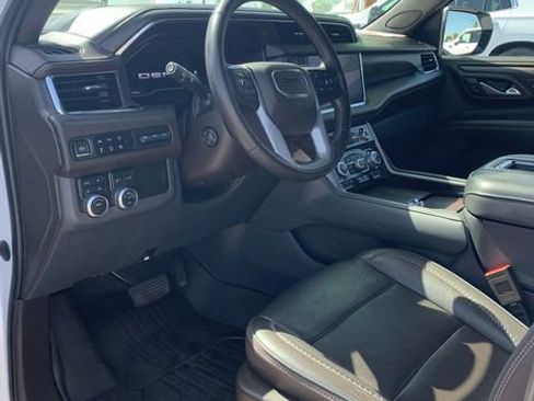 Used 2023 GMC Yukon Denali AWD/4WD image 21