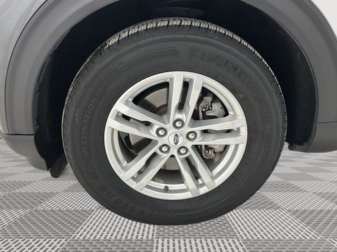 Used 2020 Ford Explorer XLT w/ Equipment Group 202A image 28