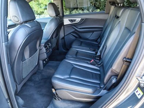 Used 2019 Audi Q7 2.0T Premium w/ Convenience Package image 17