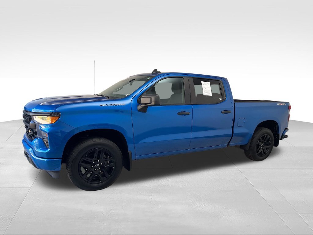 Used 2024 Chevrolet Silverado 1500 Custom AWD/4WD image 2