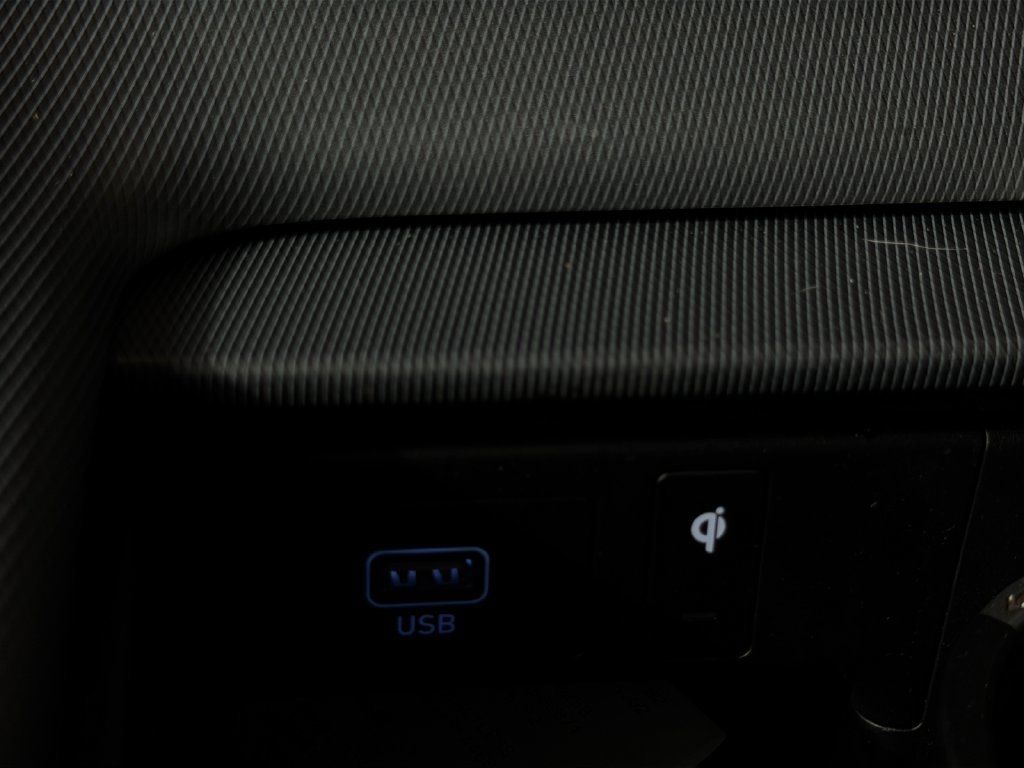 Used 2024 Hyundai Palisade Limited FWD image 21