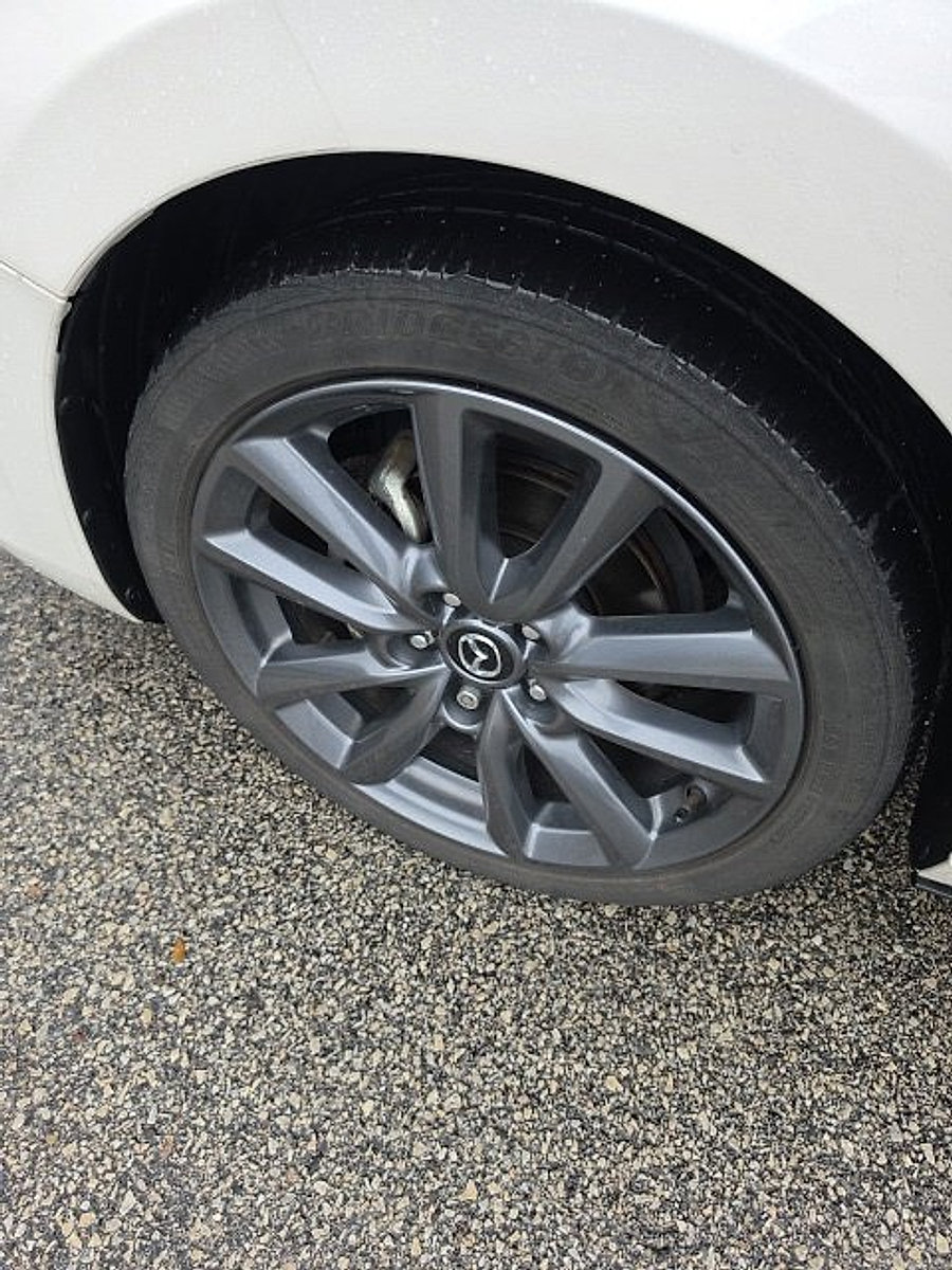 Used 2023 MAZDA MAZDA3 s FWD image 10