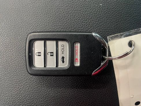 Used 2022 Honda Accord Sport image 18