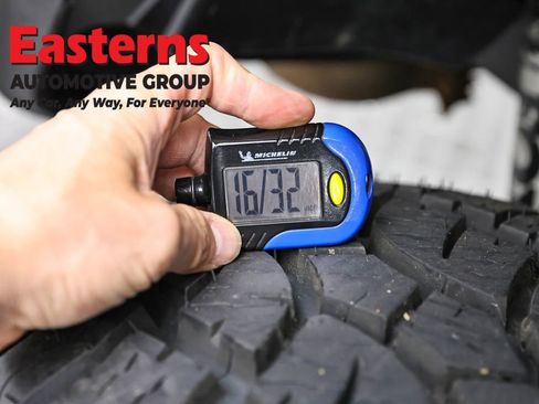 Used 2020 Jeep Wrangler Sport AWD/4WD image 26