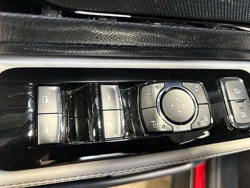 Used 2025 Lincoln Aviator AWD w/ Equipment Group 101A image 12