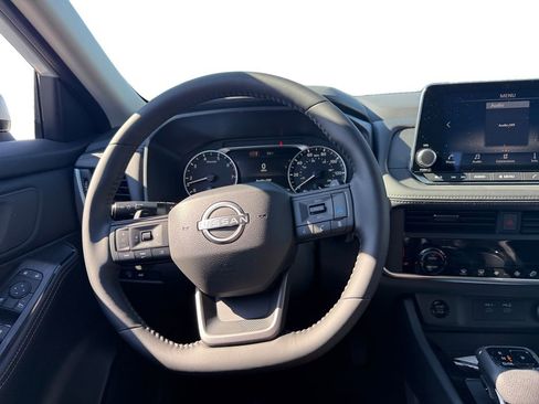 New 2026 Nissan Rogue SV image 12