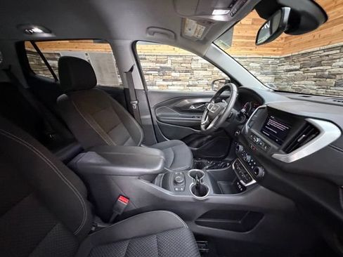 Used 2023 GMC Terrain SLE w/ Driver Convenience Package AWD/4WD image 16