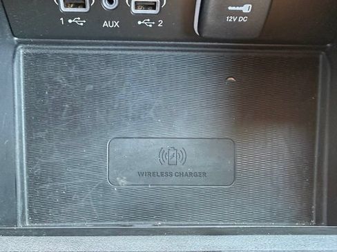 Used 2024 Jeep Grand Cherokee L Summit w/ Luxury Tech Group V AWD/4WD image 39