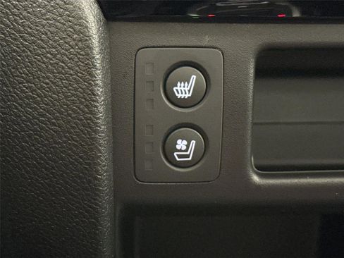 Used 2025 Honda Ridgeline Black Edition image 8