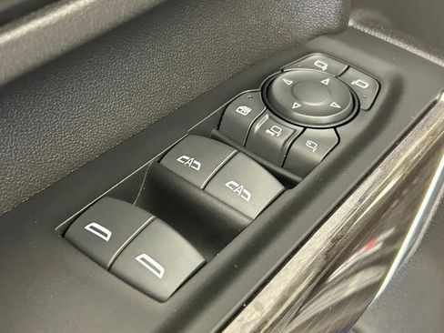 Used 2022 Chevrolet Silverado 2500 LTZ w/ LTZ Premium Package image 34