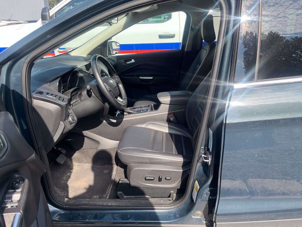 Used 2019 Ford Escape SEL AWD/4WD image 5