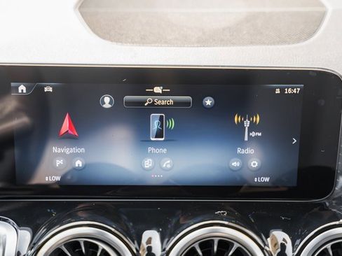 New 2025 Mercedes-Benz GLB 250 GLB 250 image 23