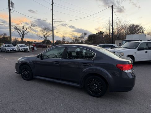 Used 2014 Subaru Legacy 2.5i image 6
