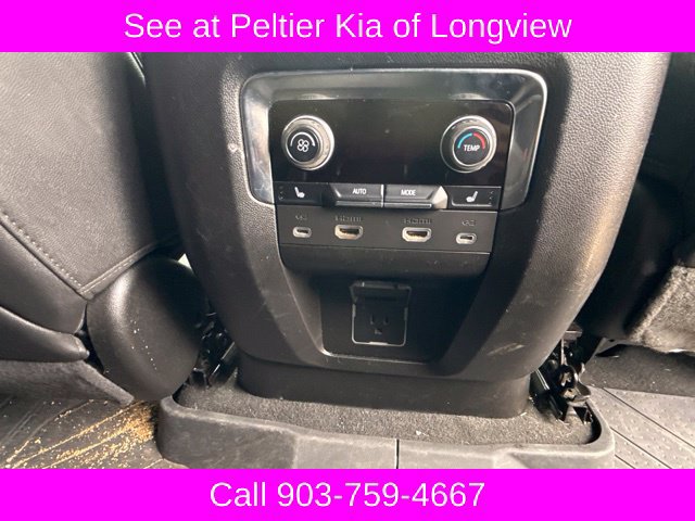 Used 2023 Chevrolet Tahoe Z71 w/ Luxury Package AWD/4WD image 13