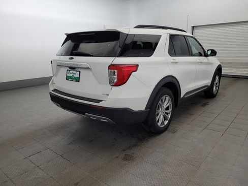 Used 2020 Ford Explorer XLT w/ Equipment Group 202A AWD/4WD image 9