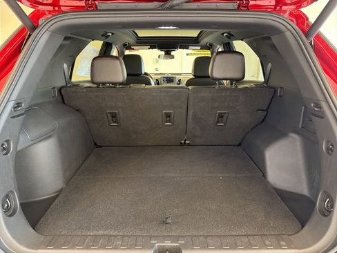 Used 2022 Chevrolet Equinox RS image 38