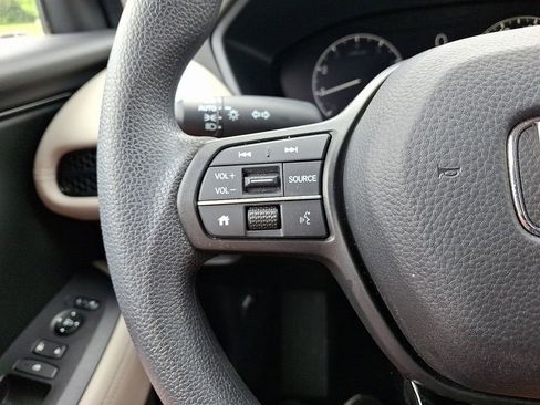 Used 2024 Honda HR-V LX image 20