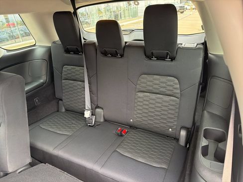 Used 2023 Nissan Pathfinder SV AWD/4WD image 18