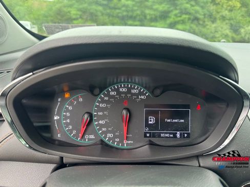 Used 2019 Chevrolet Trax LT w/ LT Convenience Package image 20