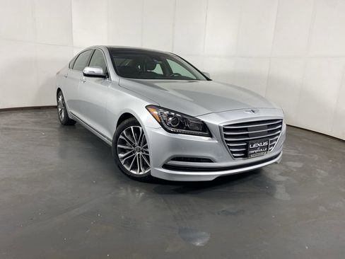 Used 2015 Hyundai Genesis 3.8 w/ Option Group 03 RWD image 4