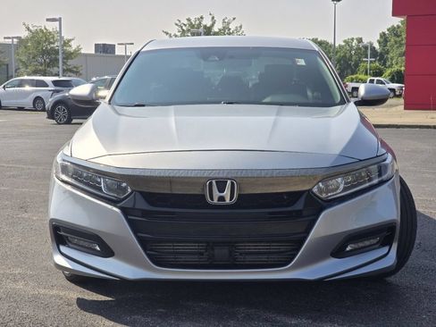 Used 2019 Honda Accord Sport image 9