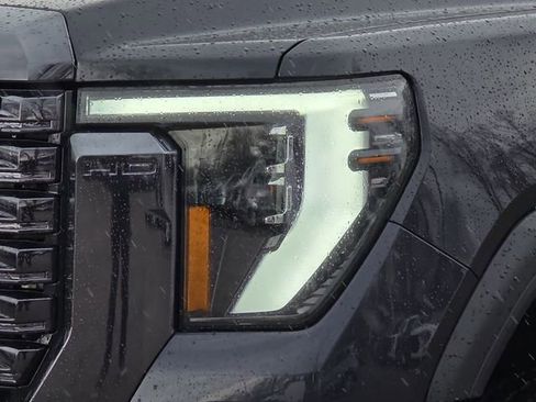 Certified 2024 GMC Sierra 2500 Denali Ultimate w/ Max Trailering Package AWD/4WD image 33
