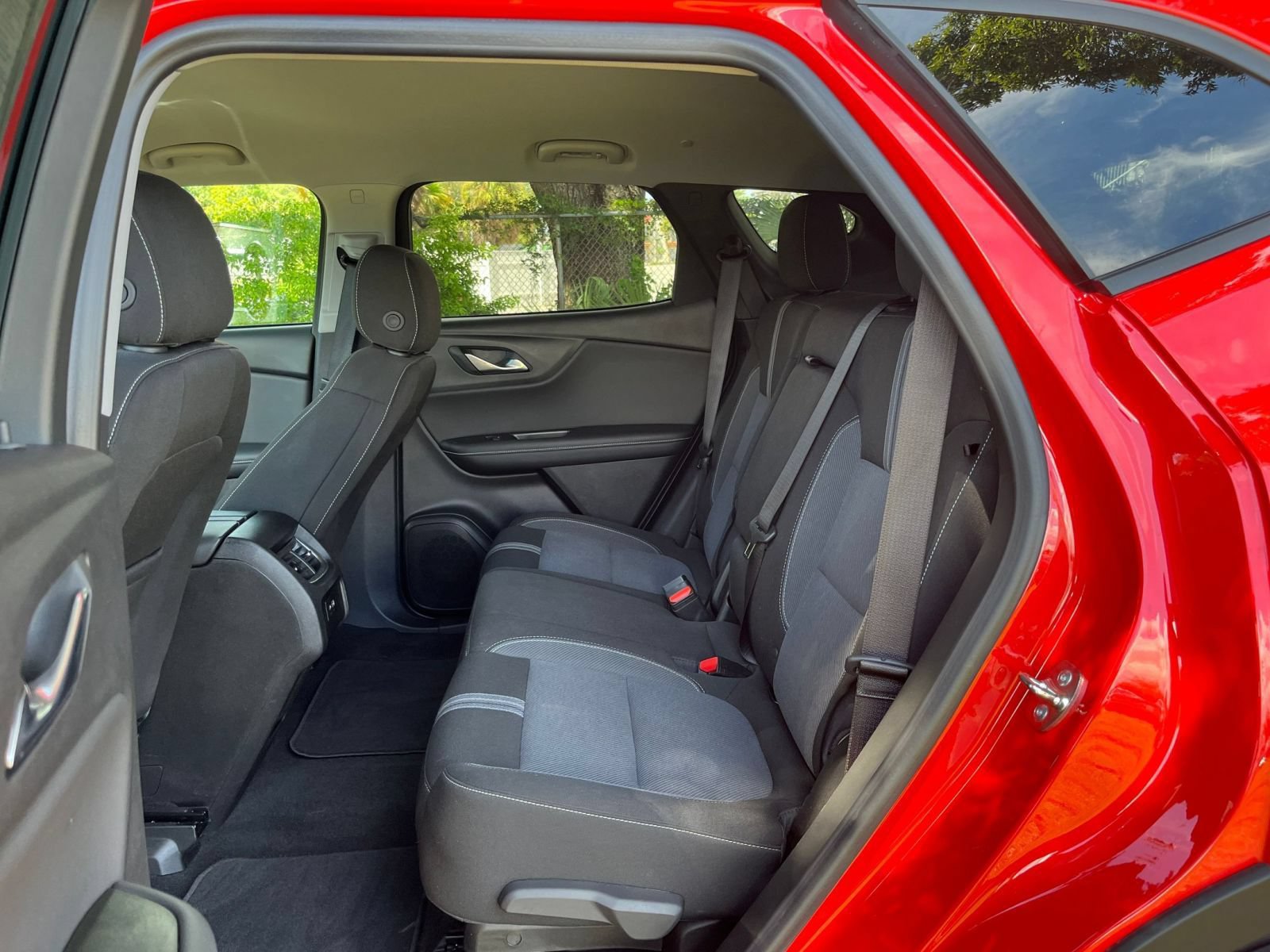 Used 2026 Chevrolet Blazer LT FWD image 25