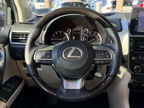Used 2022 Lexus GX 460 Premium w/ Premium Plus Package AWD/4WD image 33