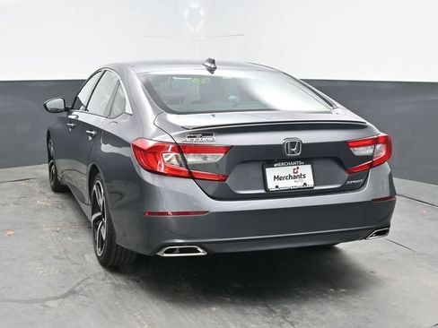 Used 2018 Honda Accord Sport image 5