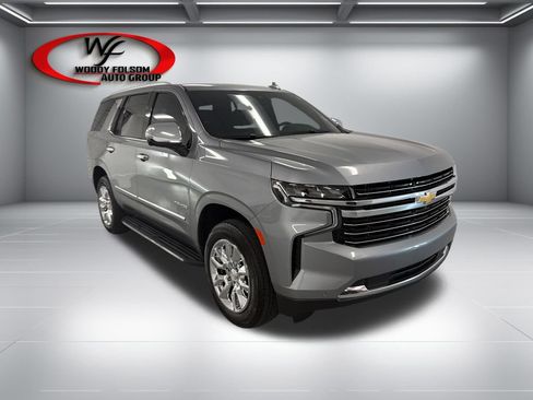 Used 2023 Chevrolet Tahoe LT w/ LT Signature Package AWD/4WD image 3