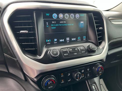 Used 2019 GMC Acadia SLT w/ LPO, Black Accent Package image 13