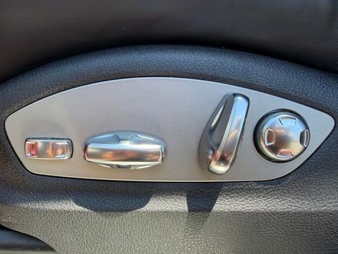Used 2022 Porsche Macan S AWD/4WD image 15