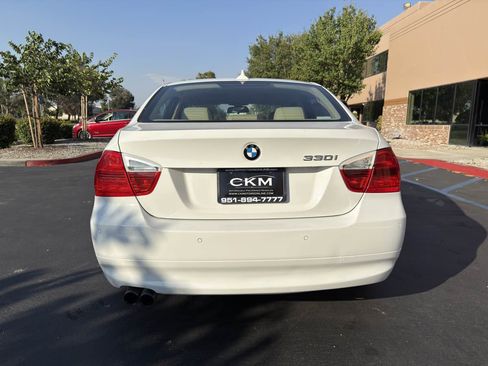 Used 2006 BMW 330i Sedan image 9