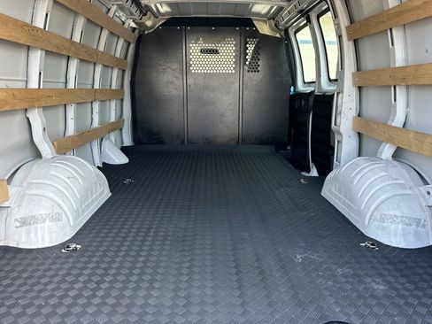 Used 2025 Chevrolet Express 2500 w/ Driver Convenience Package RWD image 16