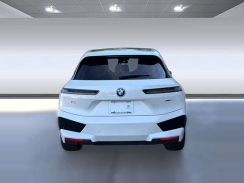 Certified 2024 BMW iX xDrive50 w/ Sport Package AWD/4WD image 10