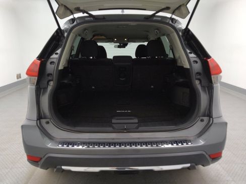Used 2019 Nissan Rogue S w/ Special Edition Package FWD image 29