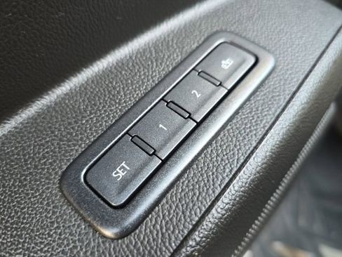 Used 2020 GMC Yukon XL SLT w/ Open Road Package image 28