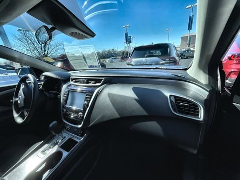 Used 2023 Nissan Murano S image 28