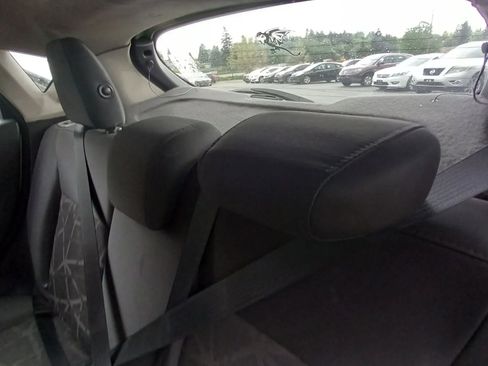 Used 2013 Ford Fiesta SE image 15