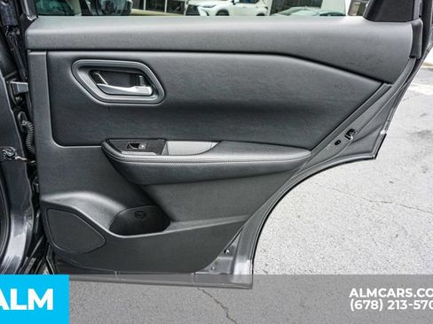 Used 2025 Nissan Rogue SV FWD image 52