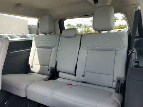 New 2026 Ford Expedition Max Platinum w/ Platinum Ultimate Package image 13